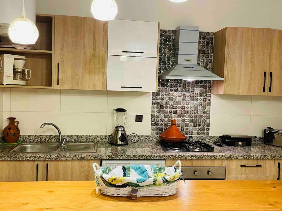 Appartement Luxueux Au Centre De Marrakech Marrákes Kültér fotó